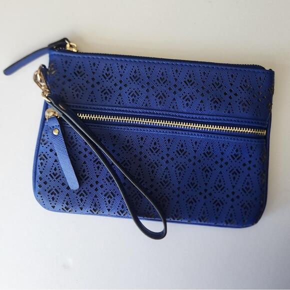 Street Level Handbags - Street Level Blue Wristlet